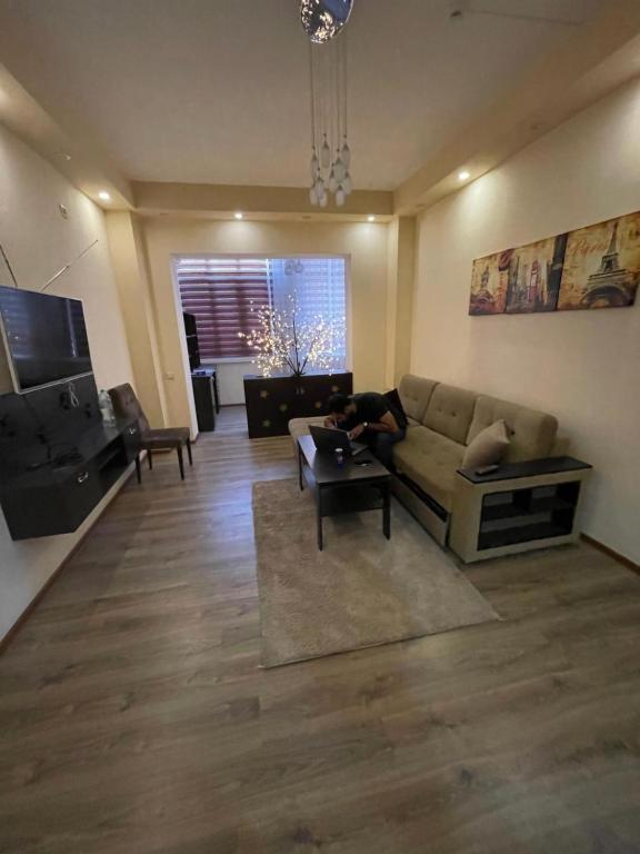Flamingo Hostel Dushanbe Ngoại thất bức ảnh